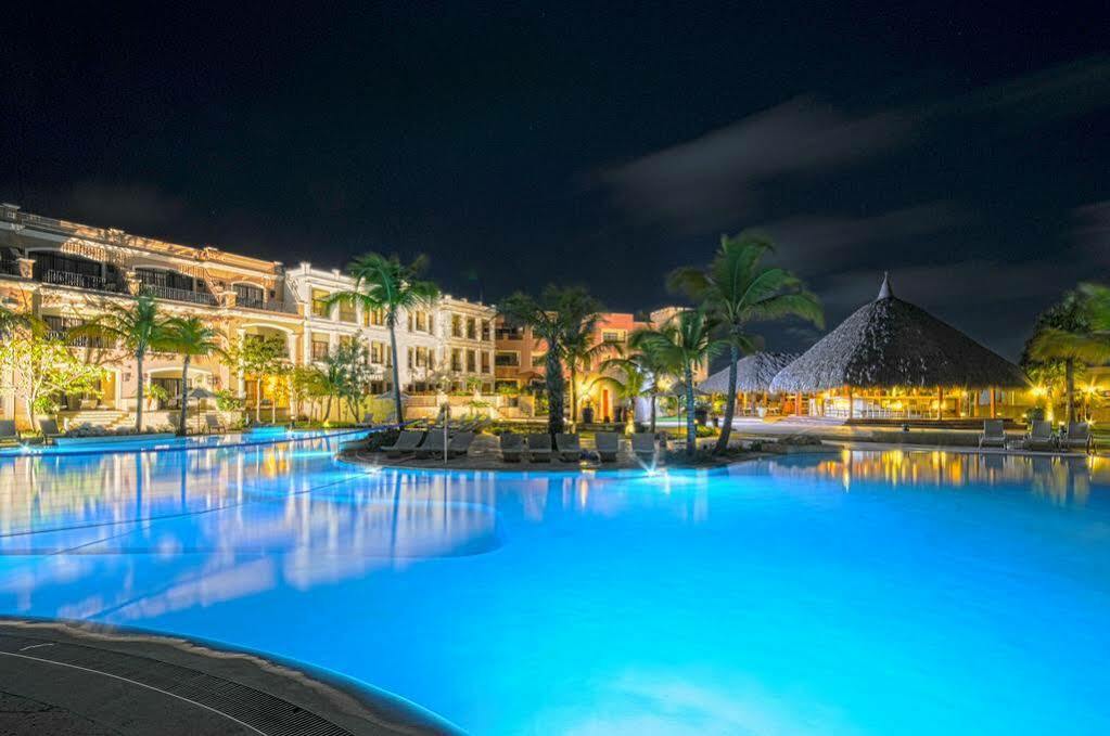 פונטה קאנה Ancora Cap Cana & Marina Suites Resort מראה חיצוני תמונה